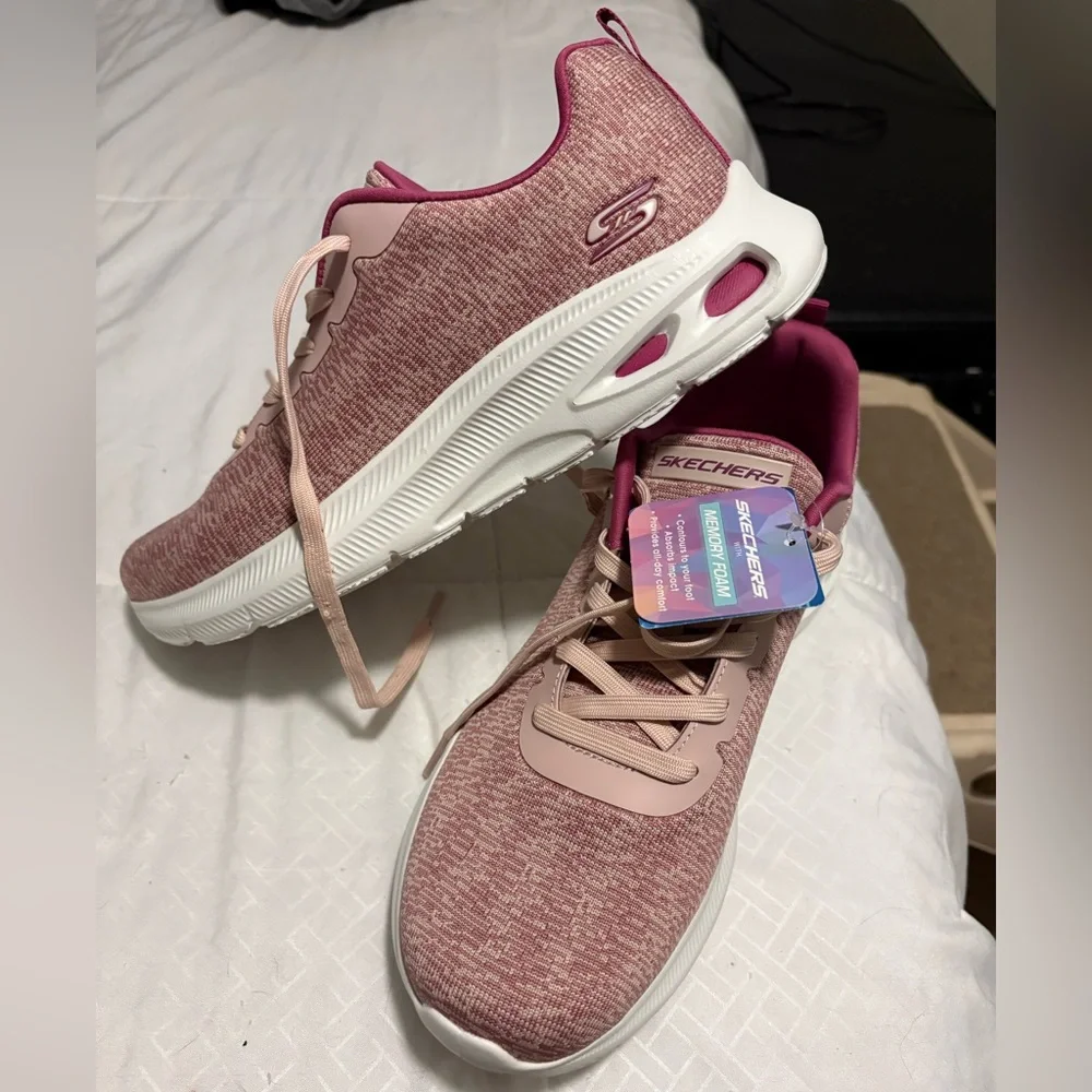 NWT Skechers mauve  lightweight sneakers
No offers - Picture 10 of 10